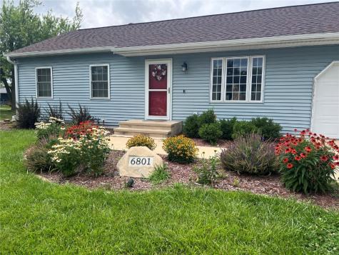 6801 Arbor Lane NE Cedar Rapids IA 52402