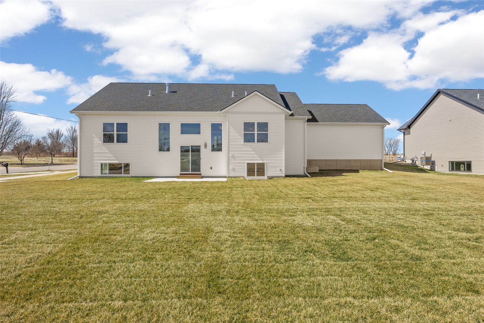 980 17th Avenue SW Mt Vernon IA 52314