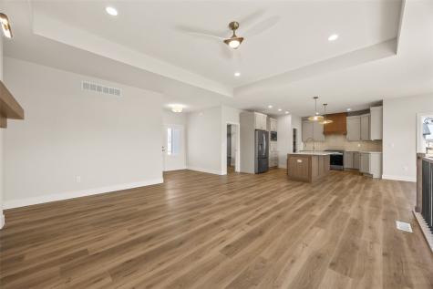 980 17th Avenue SW Mt Vernon IA 52314