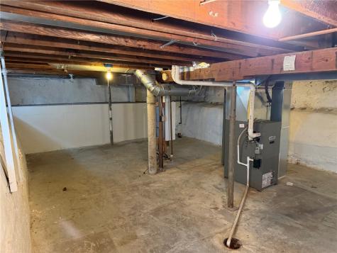 713 7th Avenue SW Cedar Rapids IA 52404