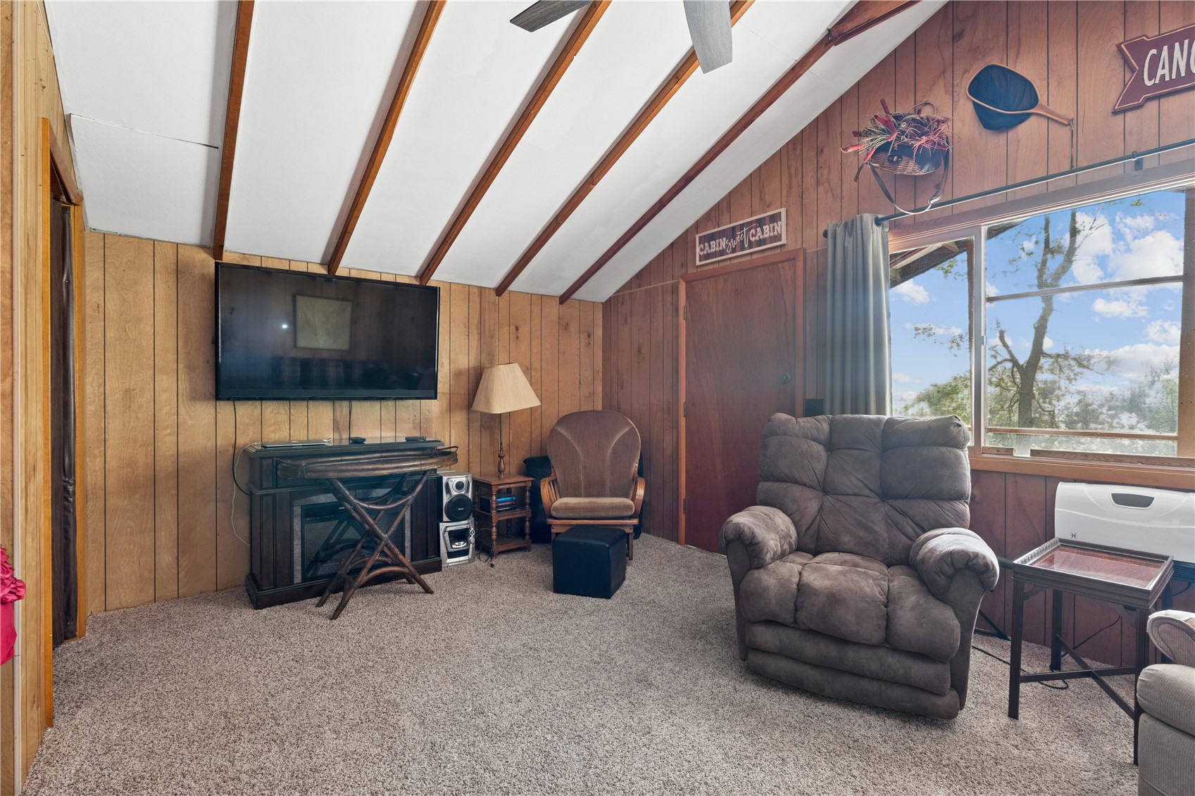 22107 Spruce Street IA 52303