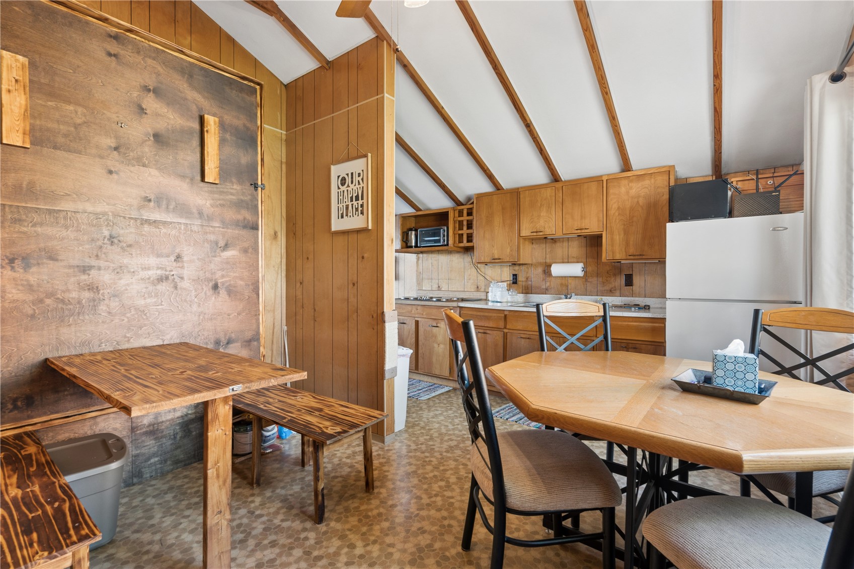 22107 Spruce Street IA 52303