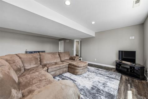2121 Wycliffe Court SW Cedar Rapids IA 52404
