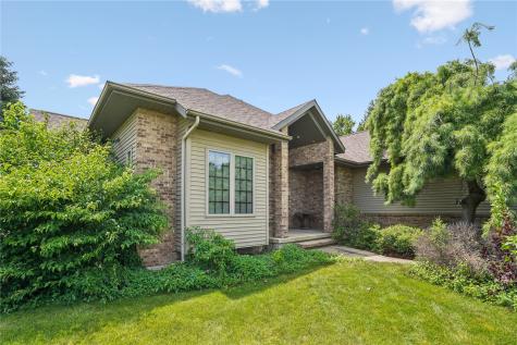 704 18th Street W Vinton IA 52349