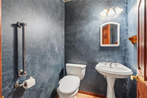 704 18th Street W Vinton IA 52349