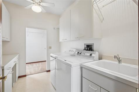 704 18th Street W Vinton IA 52349