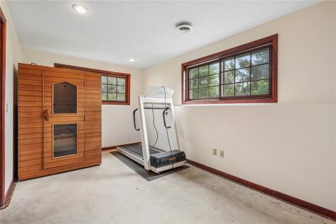 704 18th Street W Vinton IA 52349