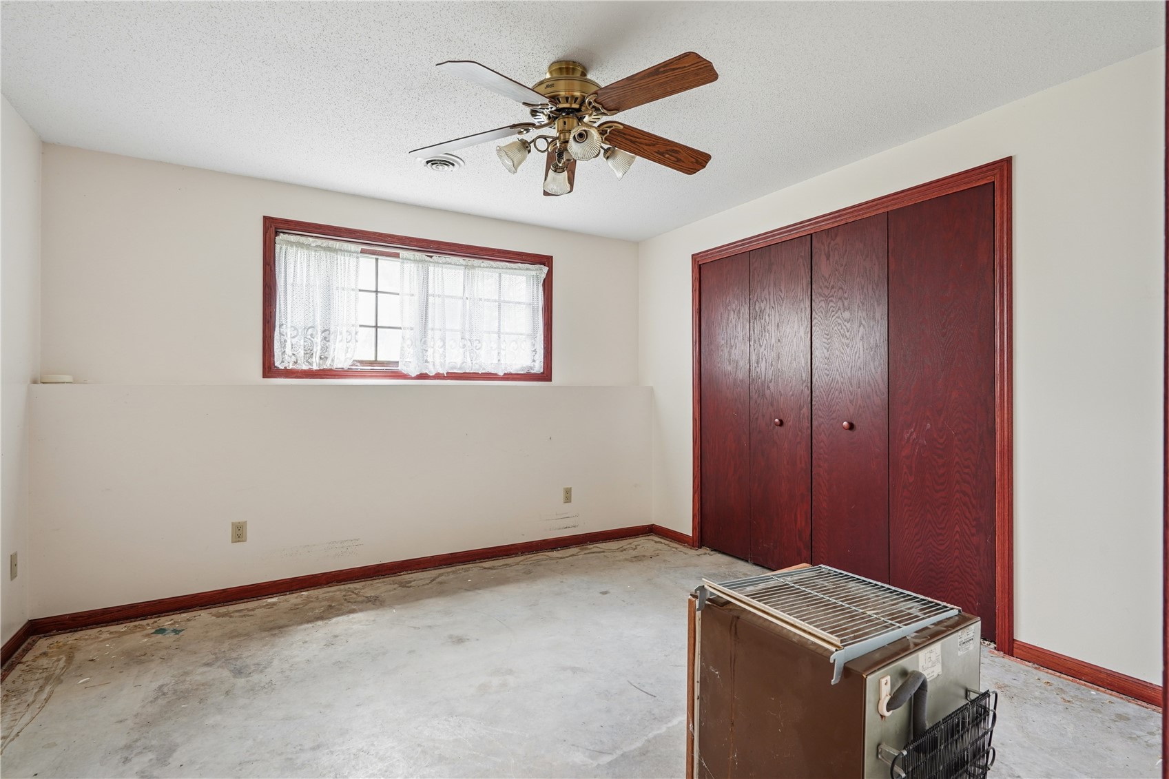 704 18th Street W Vinton IA 52349