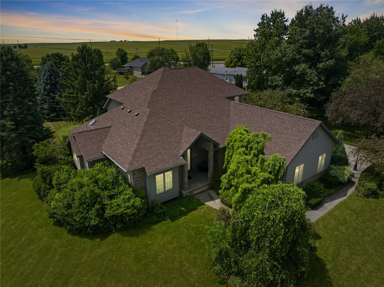 704 18th Street W Vinton IA 52349