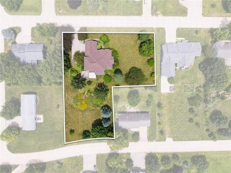 704 18th Street W Vinton IA 52349