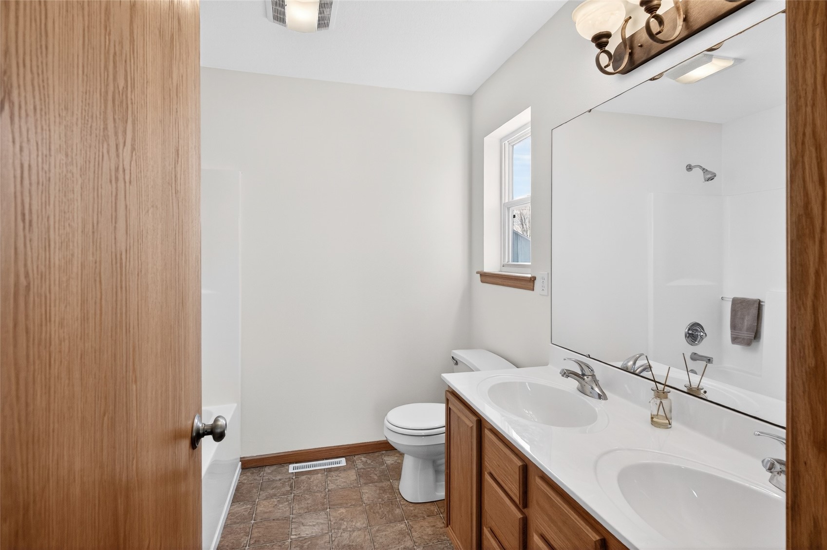 1490 Fawn Drive North Liberty IA 52317