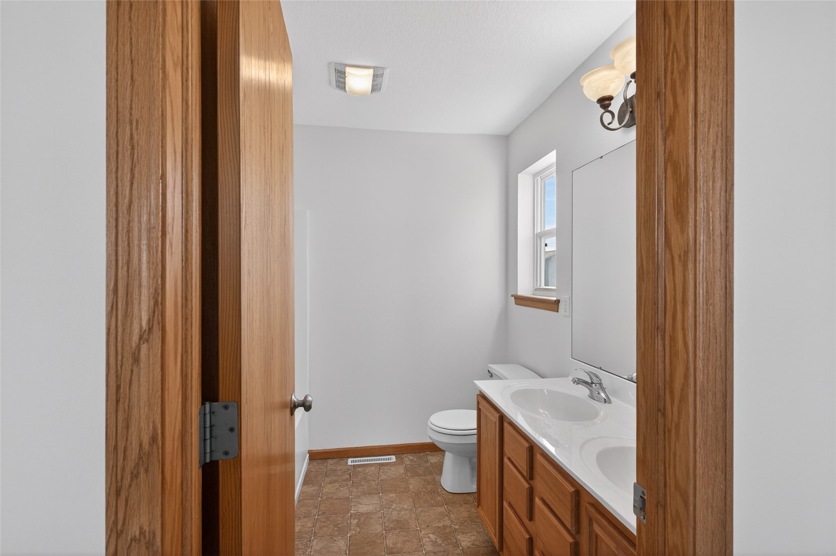 1490 Fawn Drive North Liberty IA 52317
