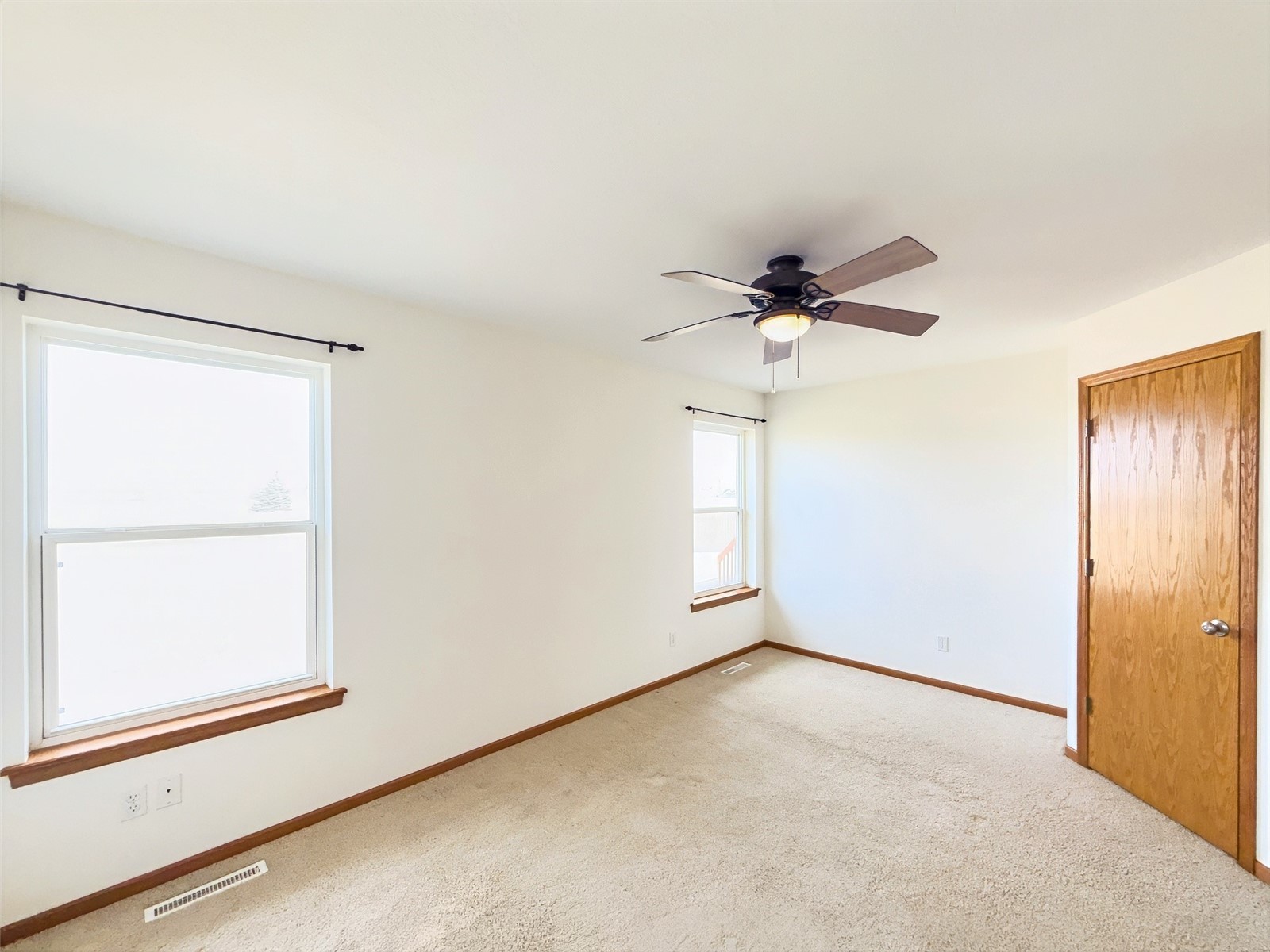 1490 Fawn Drive North Liberty IA 52317