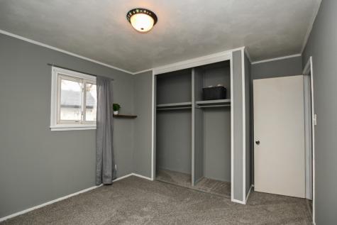 4712 F Avenue NE Cedar Rapids IA 52402