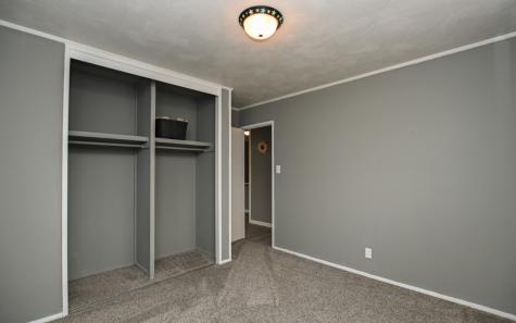 4712 F Avenue NE Cedar Rapids IA 52402