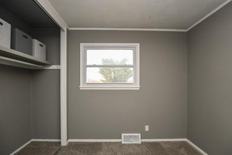 4712 F Avenue NE Cedar Rapids IA 52402