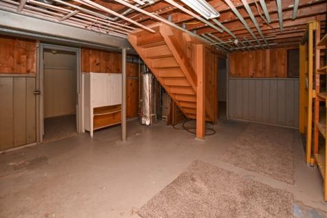 4712 F Avenue NE Cedar Rapids IA 52402