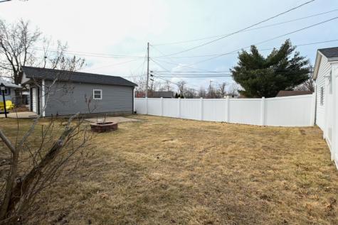 4712 F Avenue NE Cedar Rapids IA 52402