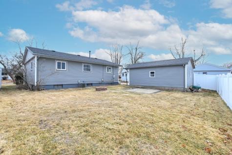 4712 F Avenue NE Cedar Rapids IA 52402