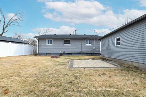 4712 F Avenue NE Cedar Rapids IA 52402