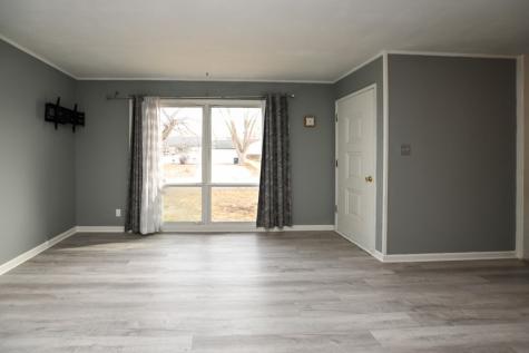 4712 F Avenue NE Cedar Rapids IA 52402