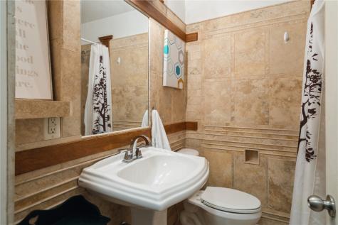 1620 47th Street NE Cedar Rapids IA 52402