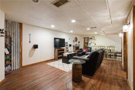 1620 47th Street NE Cedar Rapids IA 52402