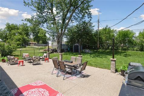 1620 47th Street NE Cedar Rapids IA 52402