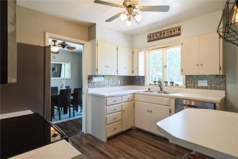 1620 47th Street NE Cedar Rapids IA 52402