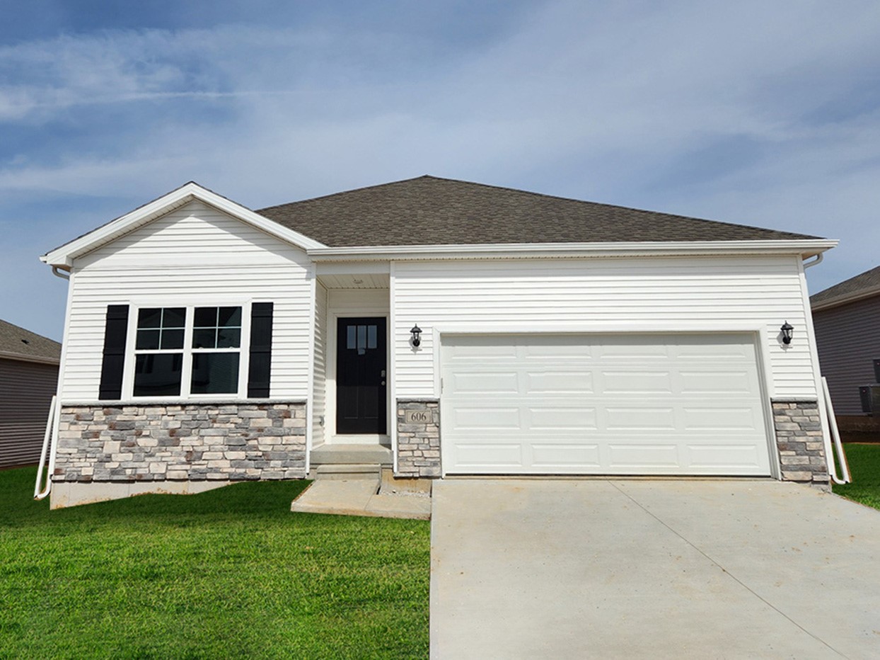 Hiawatha IA, 2799 Cecelia Drive