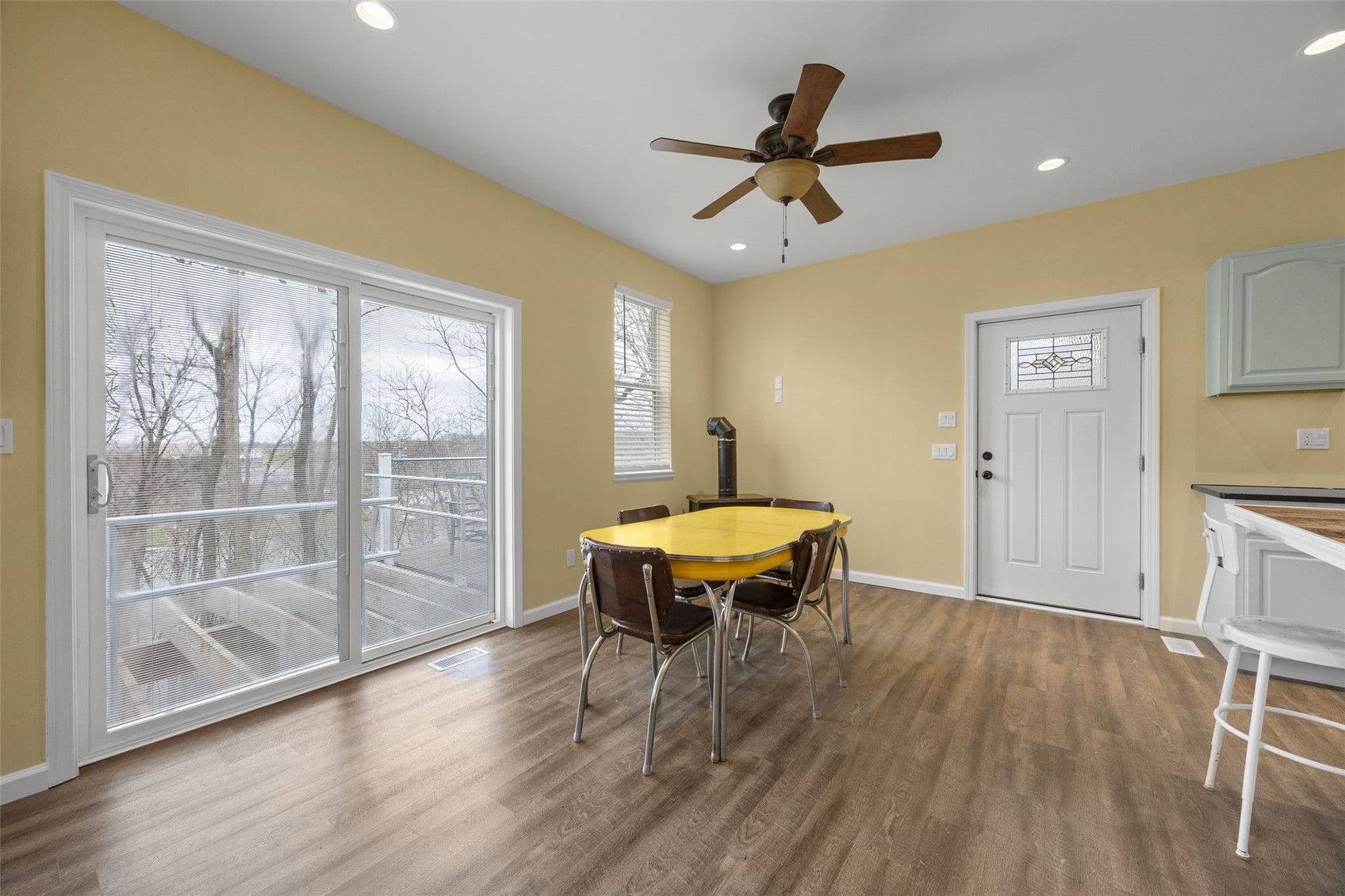 26391 215th Avenue Delhi IA 52223