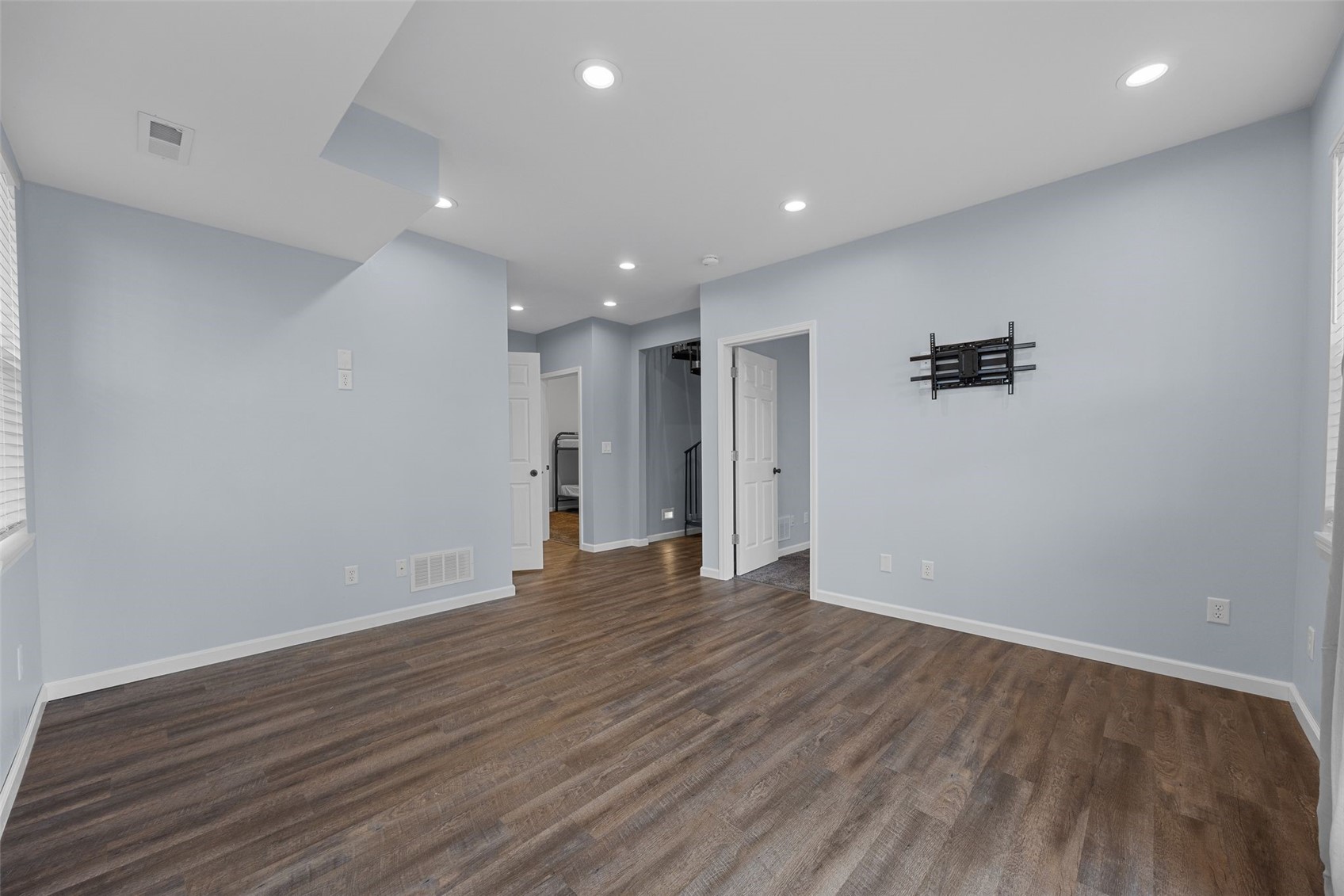 26391 215th Avenue Delhi IA 52223