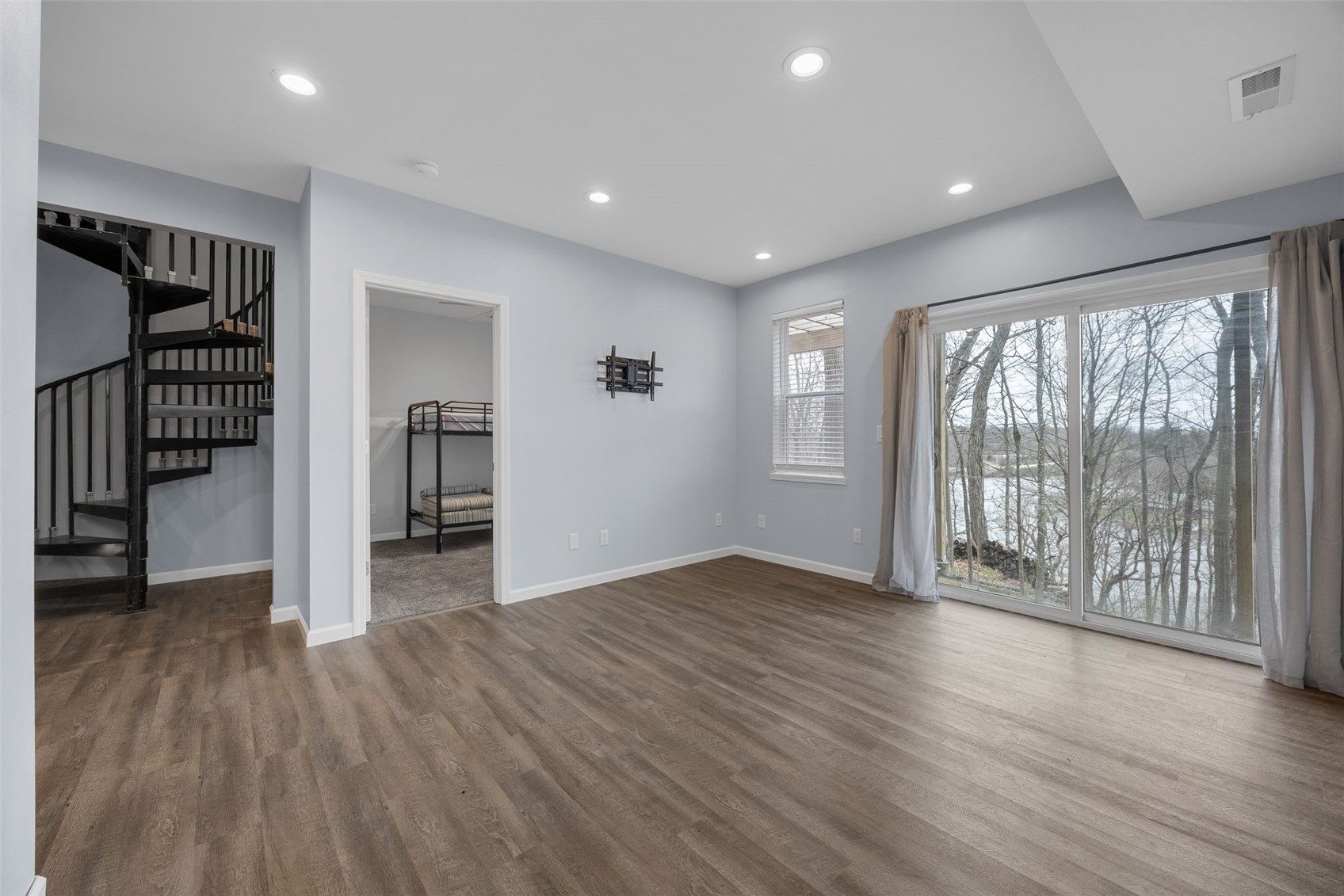 26391 215th Avenue Delhi IA 52223