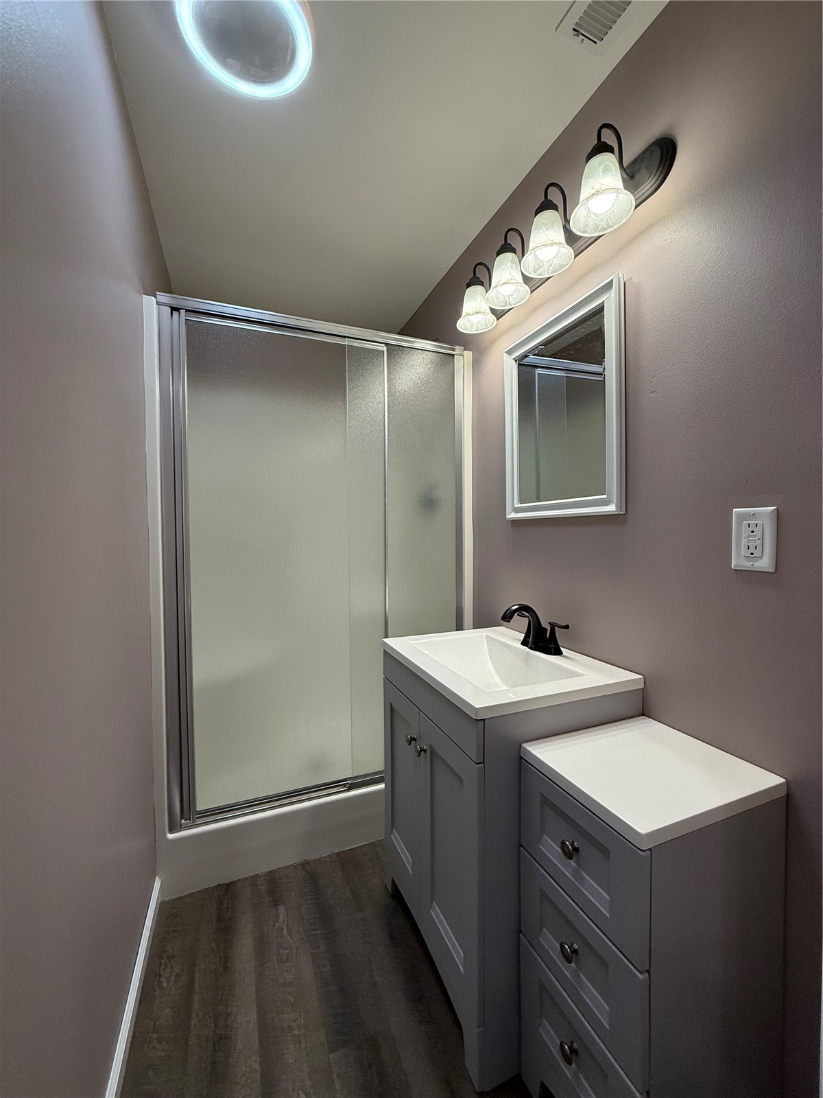 26391 215th Avenue Delhi IA 52223