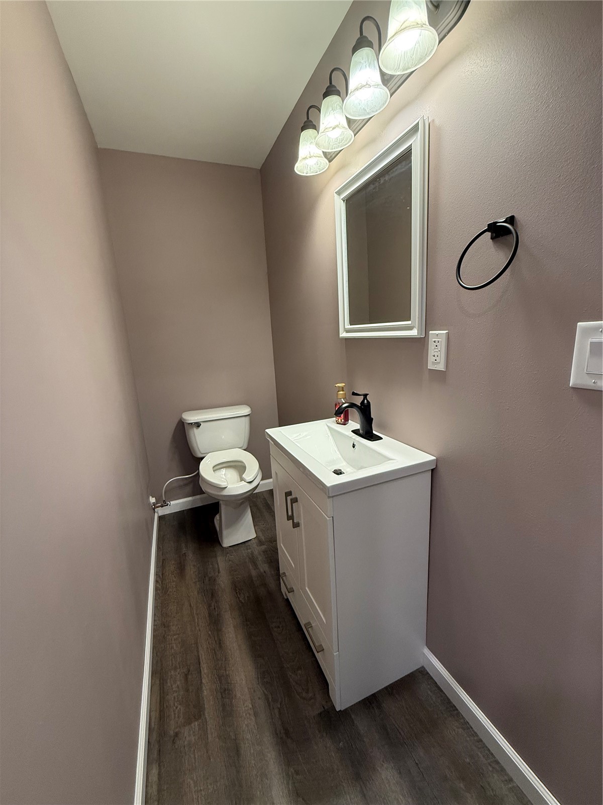 26391 215th Avenue Delhi IA 52223
