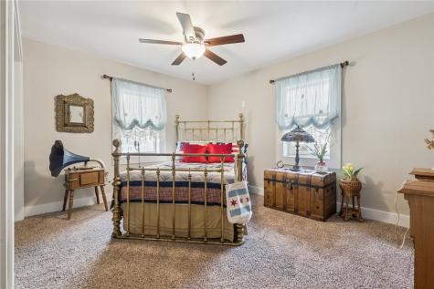 1307 G Avenue Vinton IA 52349
