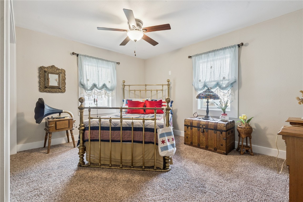 1307 G Avenue Vinton IA 52349