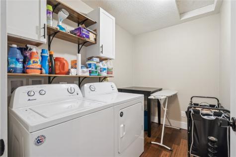 1307 G Avenue Vinton IA 52349