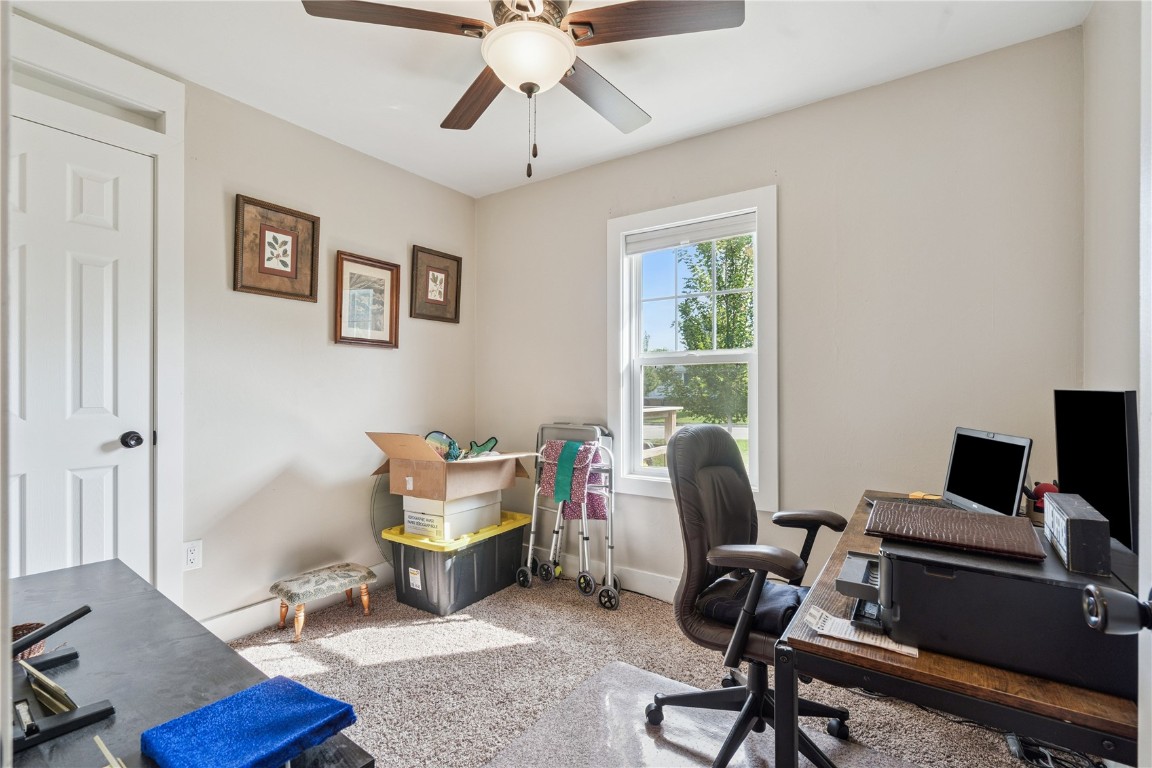 1307 G Avenue Vinton IA 52349