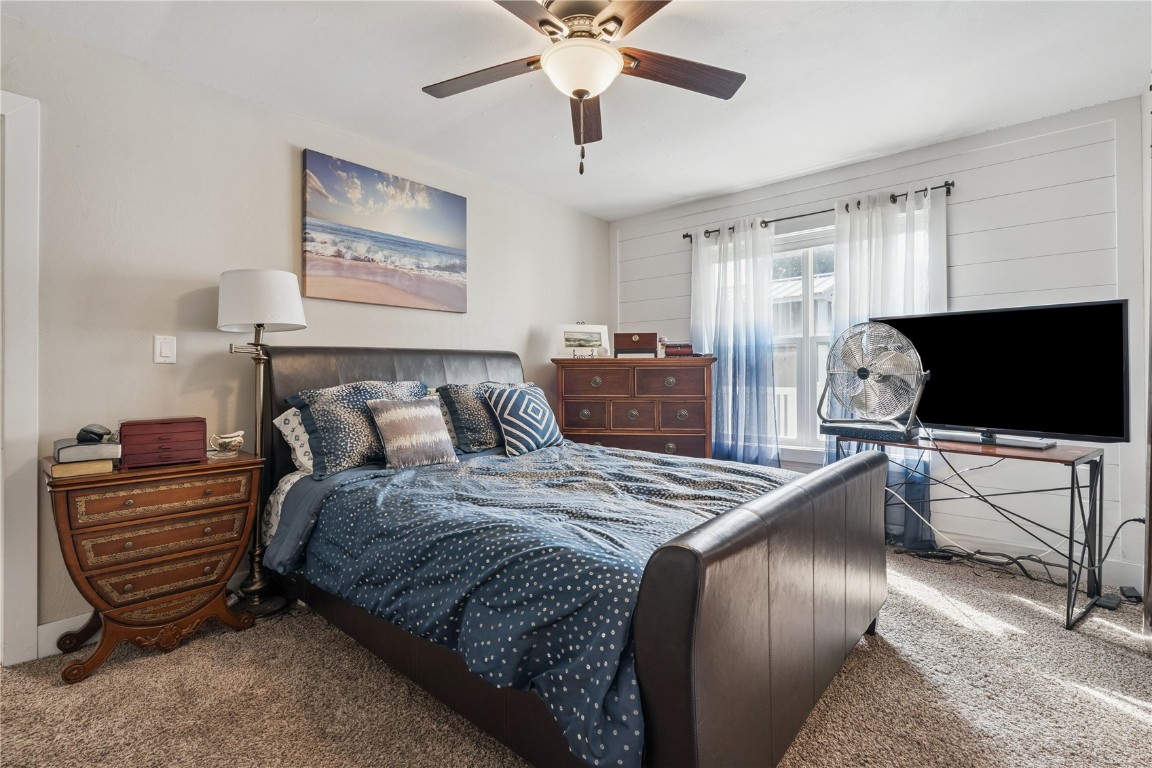1307 G Avenue Vinton IA 52349