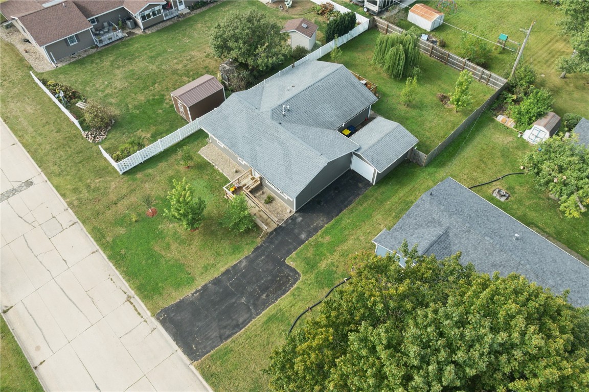 1307 G Avenue Vinton IA 52349