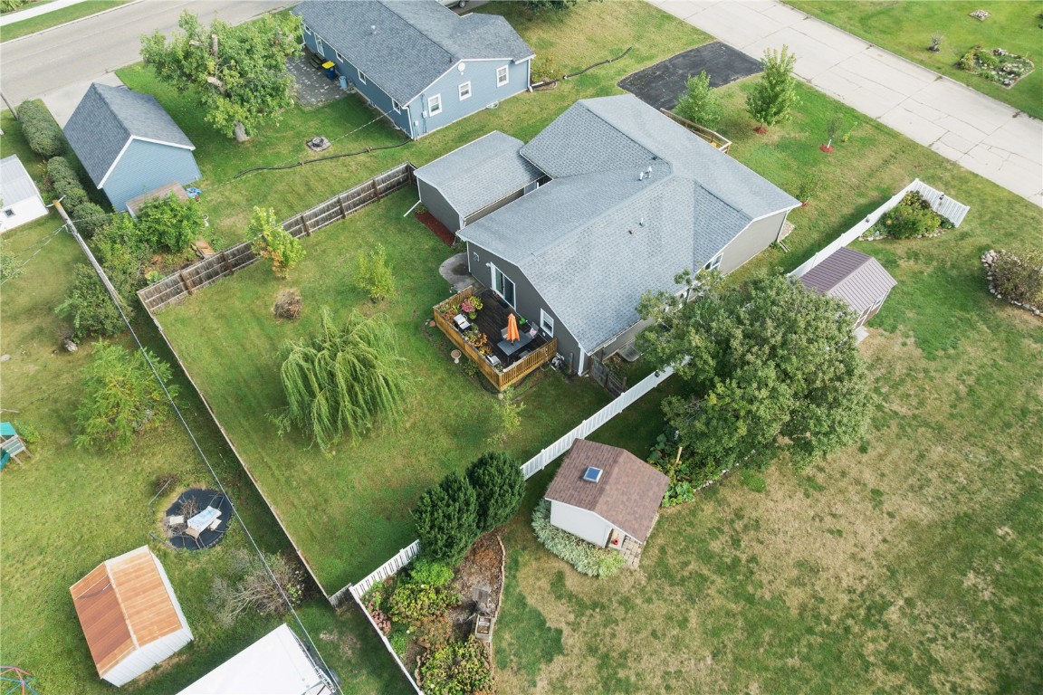 1307 G Avenue Vinton IA 52349