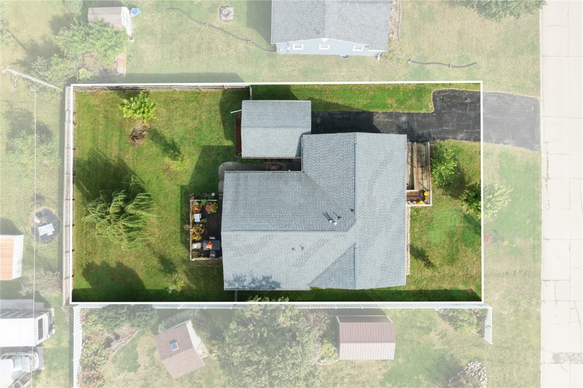 1307 G Avenue Vinton IA 52349