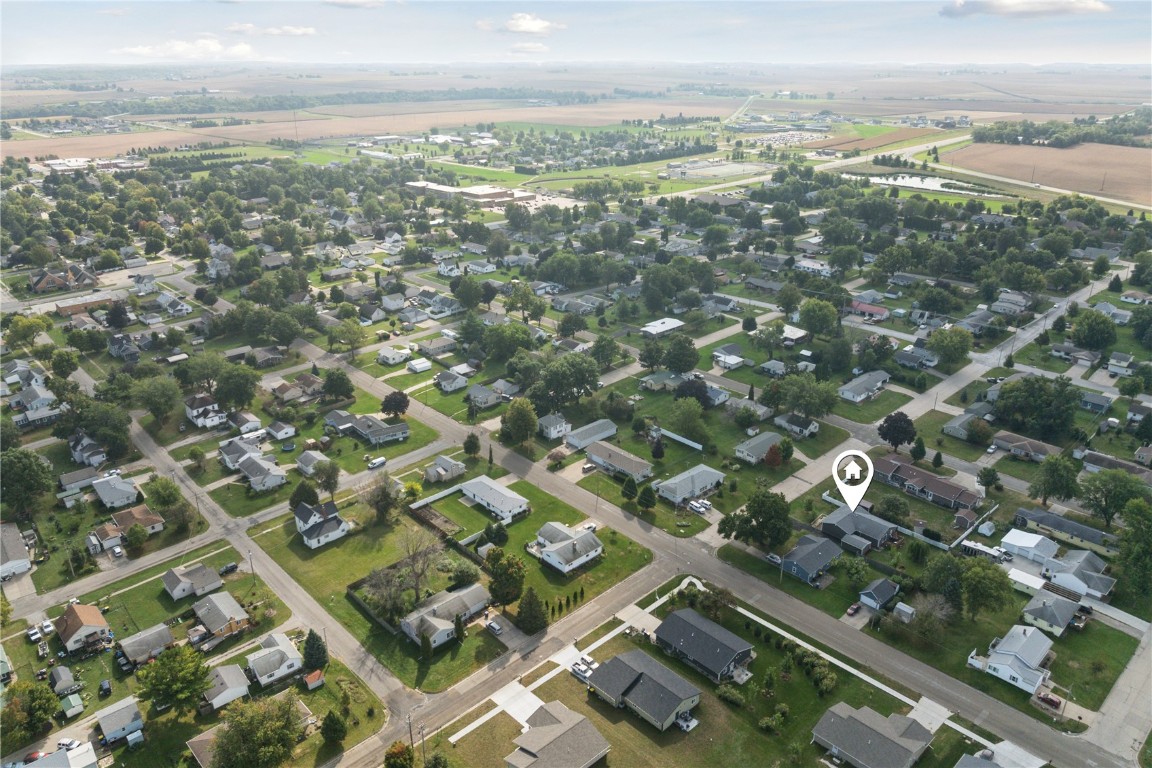 1307 G Avenue Vinton IA 52349