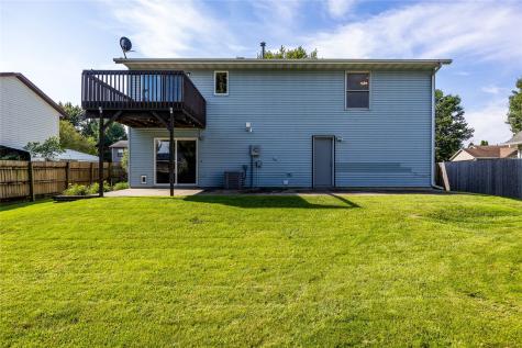 30 Prairie Ridge Court North Liberty IA 52317