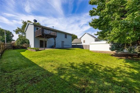 30 Prairie Ridge Court North Liberty IA 52317