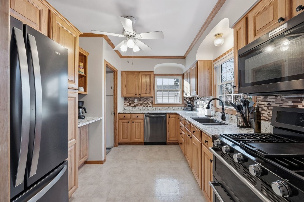 1609 Wildwood Drive NE Cedar Rapids IA 52402