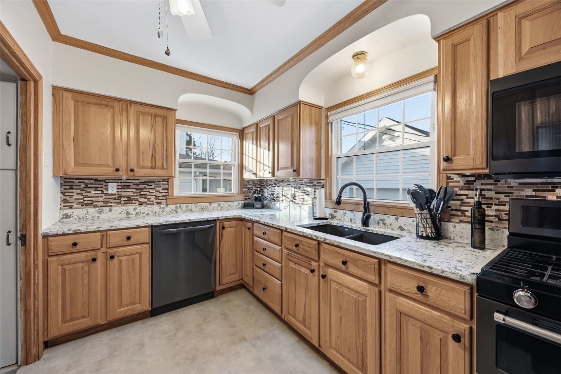 1609 Wildwood Drive NE Cedar Rapids IA 52402
