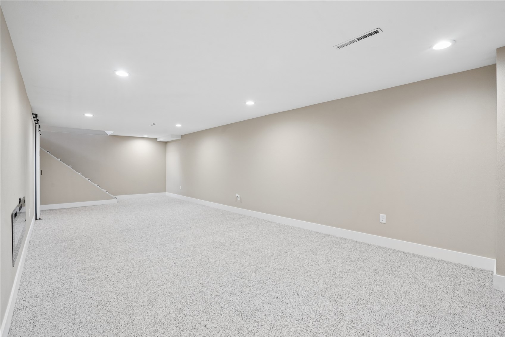 1033 Rolling Glen Drive Marion IA 52402