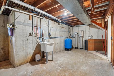 1033 Rolling Glen Drive Marion IA 52402